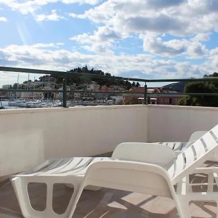 Apartment Marina View *