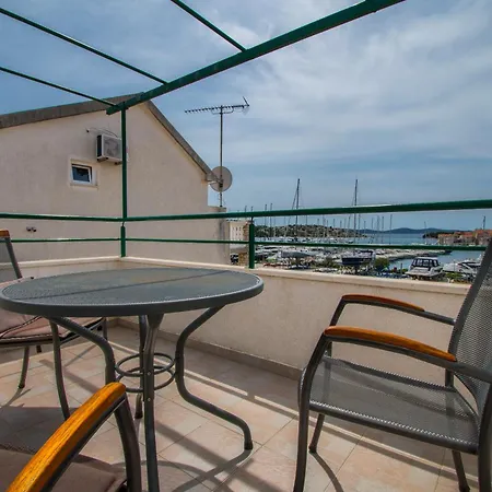 Apartment Marina View