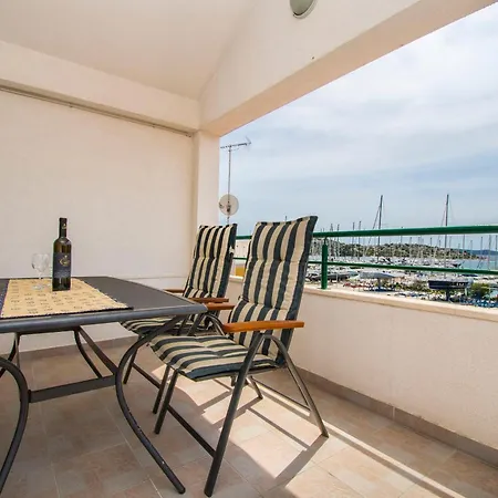 Apartment Marina View *
